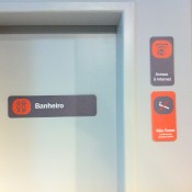 Placa de PVC com adesivo