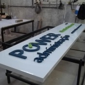 Letras MDF no Painel de ACM