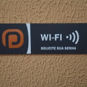 Placa de PVC com adesivo